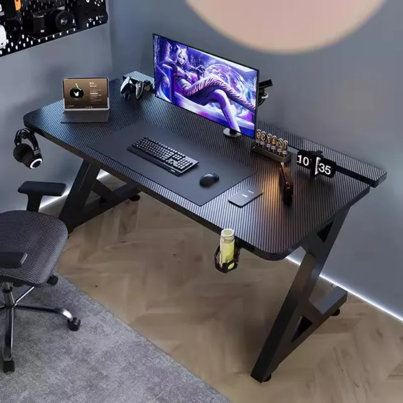 Q 미니멀리스트 블랙 컴퓨터 책상 디자인 고급형 노트북 - Desk Setup Designer 리뷰 및 가격