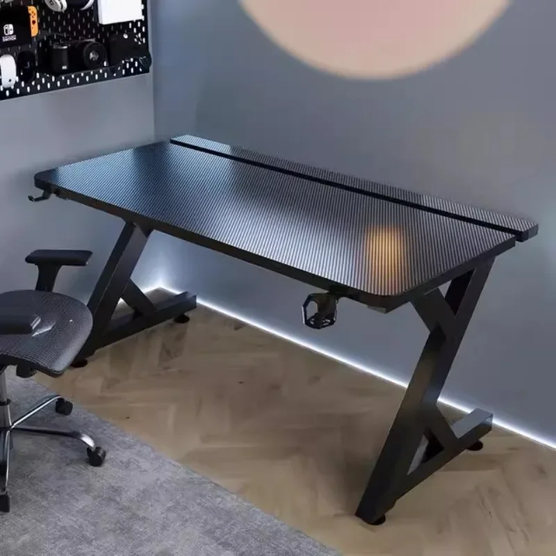 Q 미니멀리스트 블랙 컴퓨터 책상 디자인 고급형 노트북 - Desk Setup Designer 리뷰 및 가격